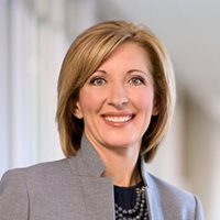 Photo of Stephanie Lundquist