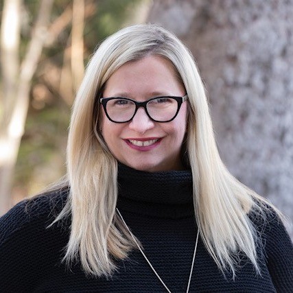 Feature Image for Kristi Hummel